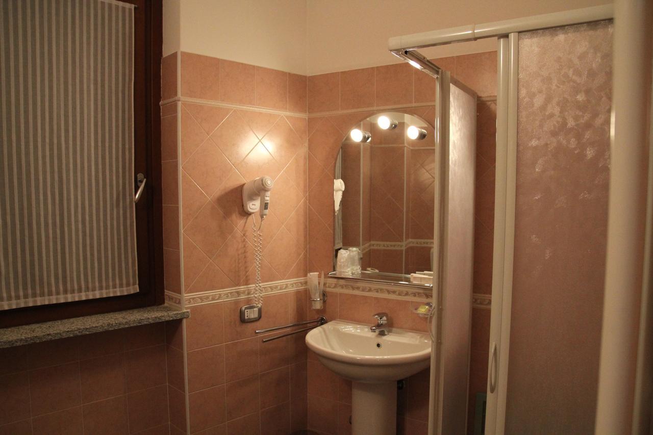 Albergo Verdi نوفي ليغوري المظهر الخارجي الصورة